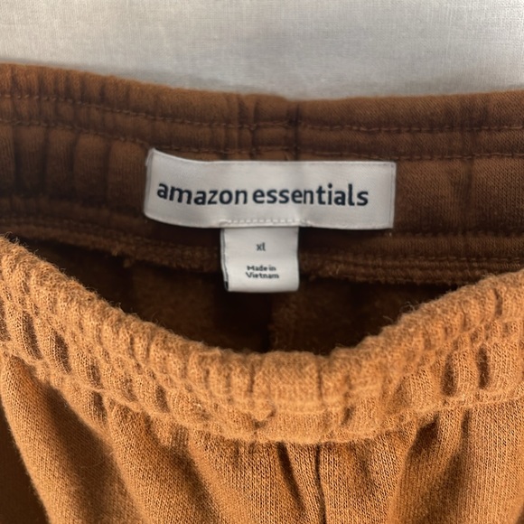 Amazon Essentials XL Jogging Pants - Picture 2 of 3